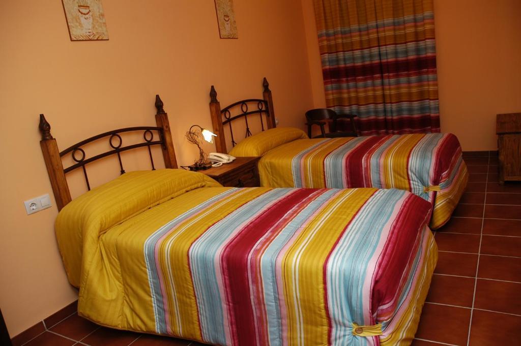 Hotel Rural Los Chaparros Freila Zimmer foto