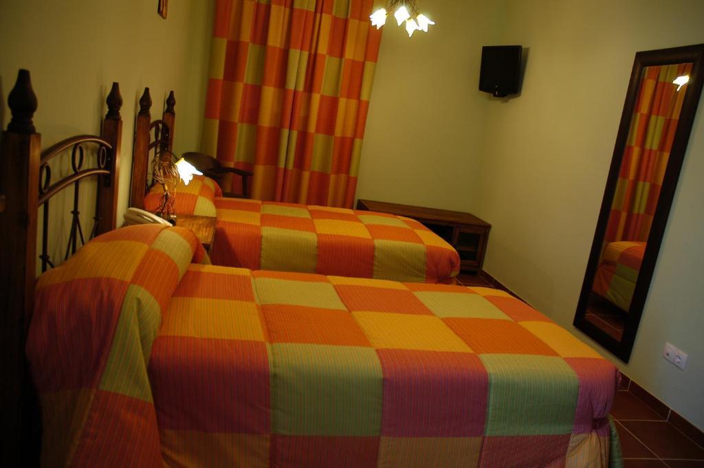 Hotel Rural Los Chaparros Freila Zimmer foto